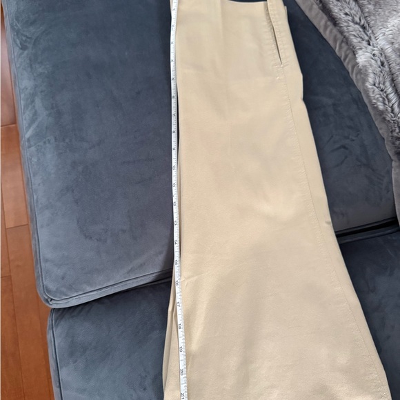 Dolce & Gabbana Capri Pants, khaki, size 4 to 6 - Picture 10 of 10